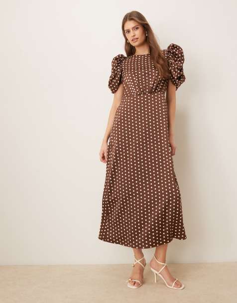 Vestido midi marrón chocolate con estampado de lunares y detalle de mangas abullonadas fruncidas de satén de YAS - view 1