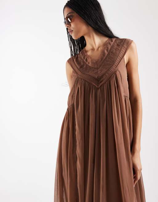 Vestido midi marrón con cuello de encaje de Reclaimed Vintage, 2 de 4