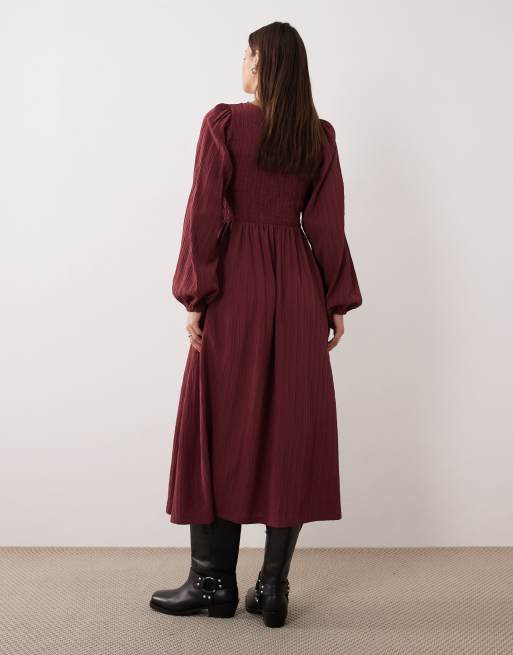 Vestido midi morado higo de manga larga de tejido efecto rugoso de Threadbare, 4 de 4