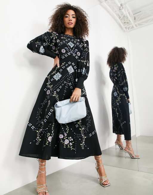 Vestido midi negro con diseño geométrico, flores y cinturón de ASOS | ASOS