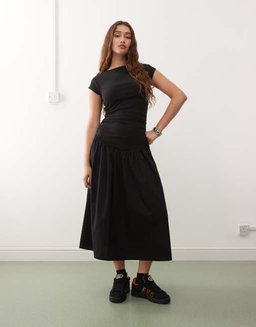 Vestido midi negro con diseño híbrido y detalle fruncido de Reclaimed Vintage