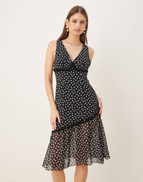 Vestido midi negro con estampado de lunares de chifón Sovira de Motel - view 1