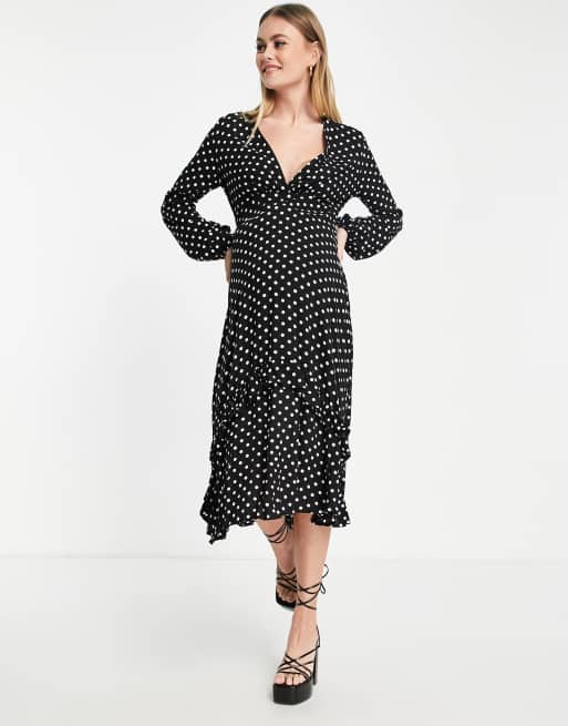 Vestido midi negro cruzado con estampado de lunares de Queen Bee Maternity , 2 de 4