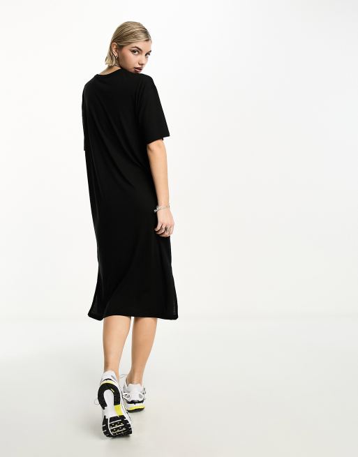 Vestido midi negro de estilo camiseta con abertura de Noisy May, 2 de 4