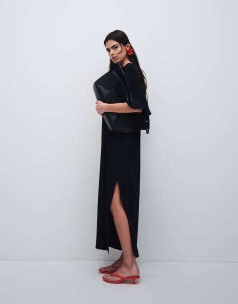 Vestido midi negro estilo camiseta con mangas de murciélago de ASOS DESIGN - view 1
