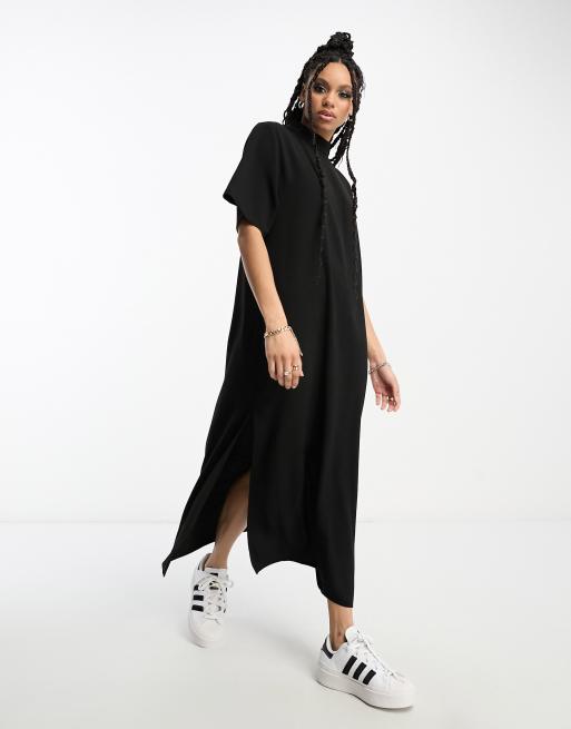 Vestido midi negro extragrande de cuello alto y corte columna de ASOS DESIGN, 4 de 4