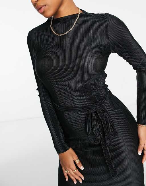 Vestido midi negro plisado de manga larga con cinturón de New Look, 4 de 4