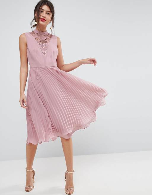 Vestido midi plisado con aplicación de encaje sin mangas de ASOS