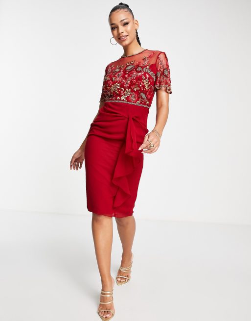 Vestido midi rojo con abalorios de Virgos Lounge