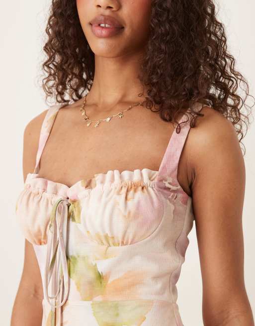 Vestido midi rosa claro fruncido con estampado floral de ASOS DESIGN, 3 de 4