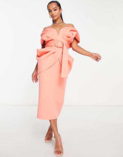 Vestido midi rosa con cinturón y hombros drapeados de ASOS DESIGN Petite, 4 de 4