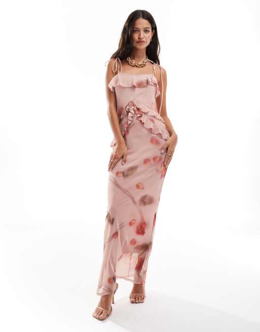 Vestido midi rosa pétalo de tirantes con diseño estampado, volantes y detalle de lazada de ASOS DESIGN