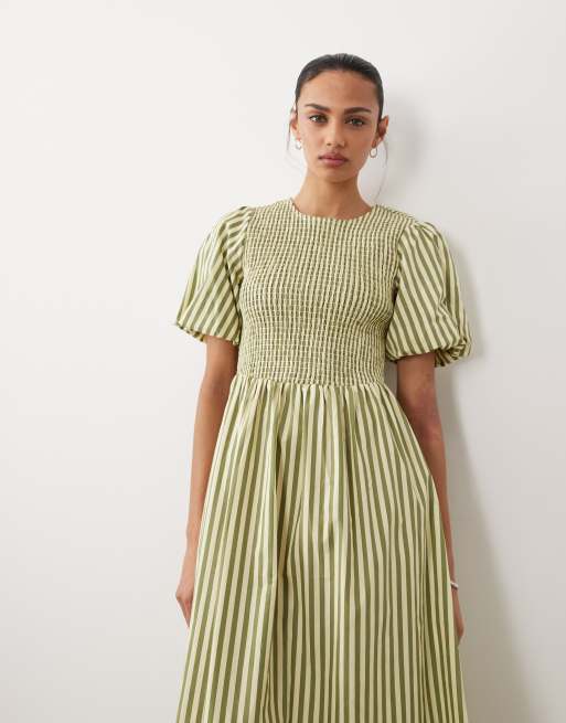 Vestido midi verde a rayas fruncido de New Look, 4 de 4