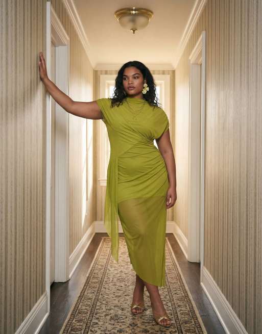 Vestido midi verde drapeado con detalle de capa de malla de ASOS DESIGN Curve, 10 de 11