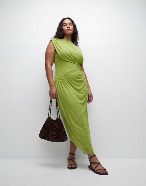 Vestido midi verde drapeado con detalle de capa de malla de ASOS DESIGN Curve, 9 de 11