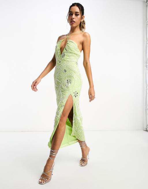 Vestido midi verde lima con cuello halter, abalorios y detalles de cuentas blancas de ASOS DESIGN, 4 de 4