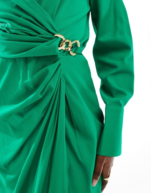 Vestido midi verde luminoso cruzado con detalle de cierre de AX Paris, 3 de 4