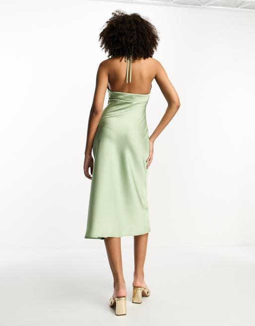 Vestido midi verde salvia con cuello halter de satén de Lola May , 2 de 4
