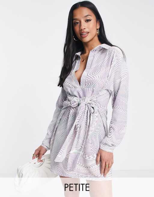 Vestido multicolor con estampado ondulado y lazada en la cintura de I Saw It First Petite