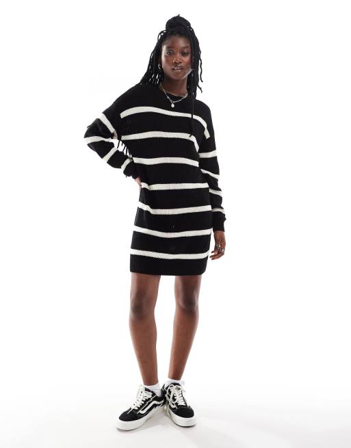 Vestido negro a rayas crema estilo jersey extragrande de punto de Noisy May, 2 de 4