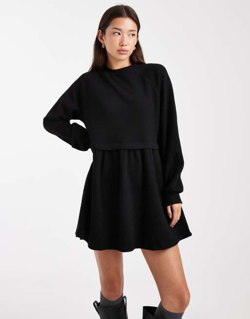 Vestido negro amplio con acabado cepillado muy suave de Miss Selfridge, 4 de 4