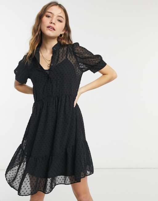 Vestido negro amplio con dise o escalonado de plumeti de New Look