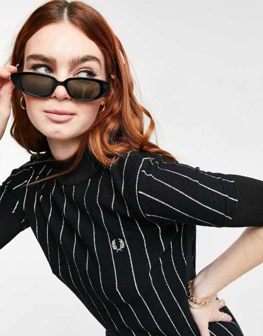 Vestido negro con raya diplomática de punto de Fred Perry, 3 de 4