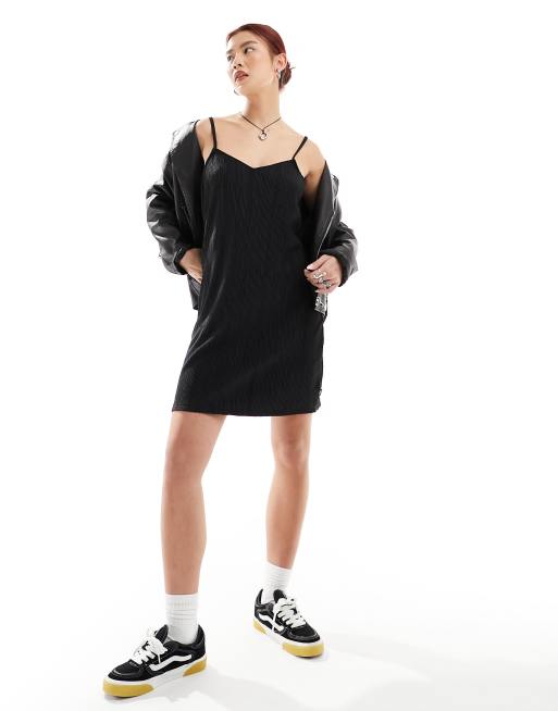 Vestido negro de tirantes Benton de Vans ASOS