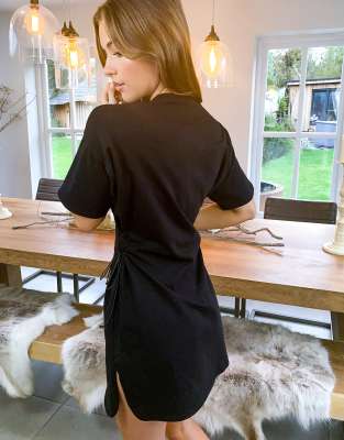 Vestido Negro Estampado De Estilo Camiseta Con Diseño De Corsé De ASOS LUXE Lounge thumbnail