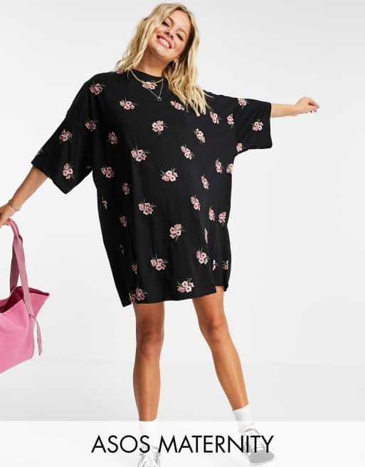 Vestido negro extragrande de estilo camiseta con bordado floral integral de ASOS DESIGN Maternity