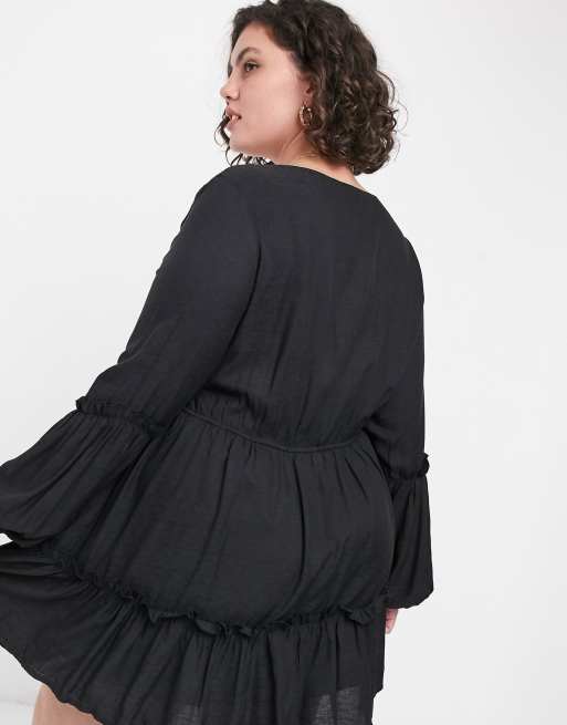 Vestido negro y amplio en tejido texturizado de In The Style Plus X Jac Jossa, 2 de 4