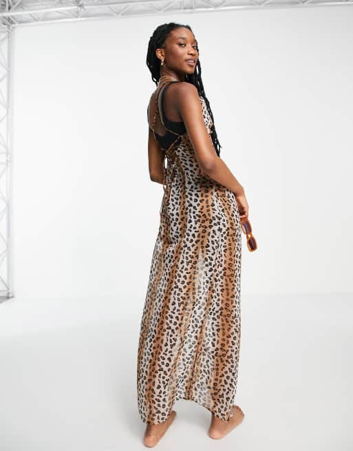 Vestido playero con estampado de leopardo y espalda escotada de Brave Soul, 3 de 4
