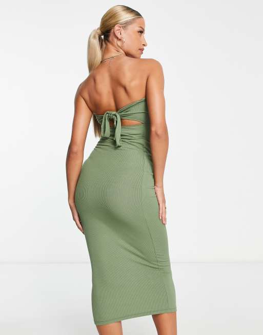 Vestido playero semilargo caqui con escote palabra de honor de