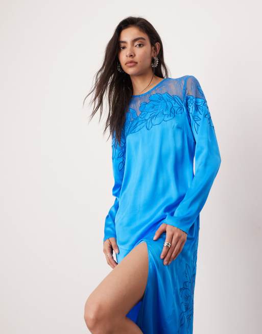 Vestido recto largo azul cobalto de manga larga con bordado y paneles de encaje de ASOS EDITION, 4 de 4