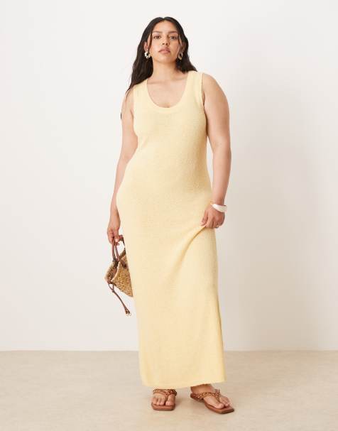 Vestido semilargo amarillo pastel con cuello ancho de punto texturizado de ASOS DESIGN Curve - view 1