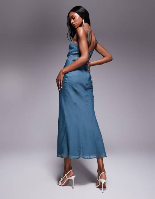 Vestido semilargo azul ahumado de corte al bies con diseño de paneles de malla y chifón de ASOS DESIGN, 4 de 4