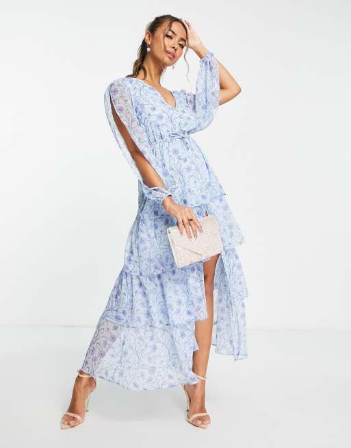 Vestido semilargo azul escalonado con estampado de flores y botones delanteros de Miss Selfridge