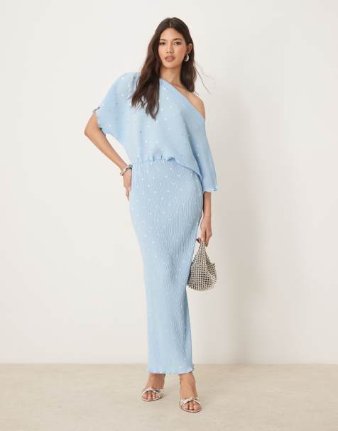 Vestido semilargo azul plisado con escote Bardot Tilly de Never Fully Dressed - view 1