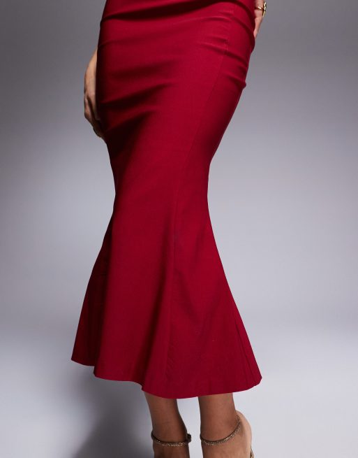 Vestido semilargo burdeos de corte sirena con cuello halter y escote corazón de bengalina de Vesper, 4 de 4