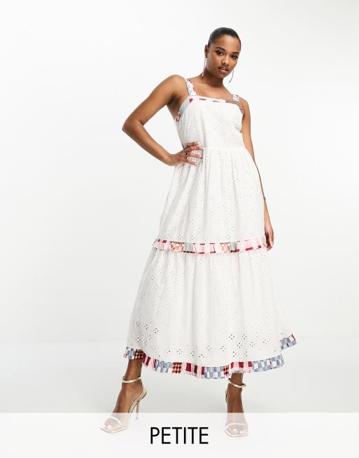 Vestido semilargo color marfil amplio a cuadros en contraste de Never Fully Dressed Petite