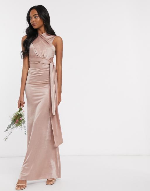 Vestido semilargo de dama de honor con diseño multiposición en tono visón de TFNC