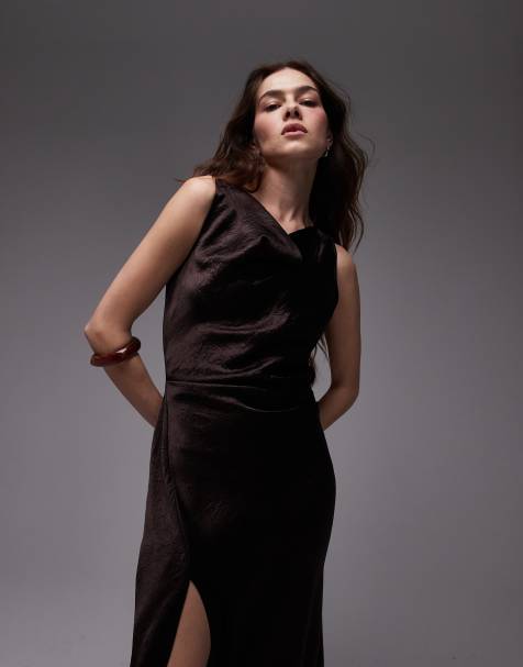 Vestido semilargo marrón oscuro sin mangas con detalle drapeado y abertura hasta el muslo de satén de & Other Stories - view 1