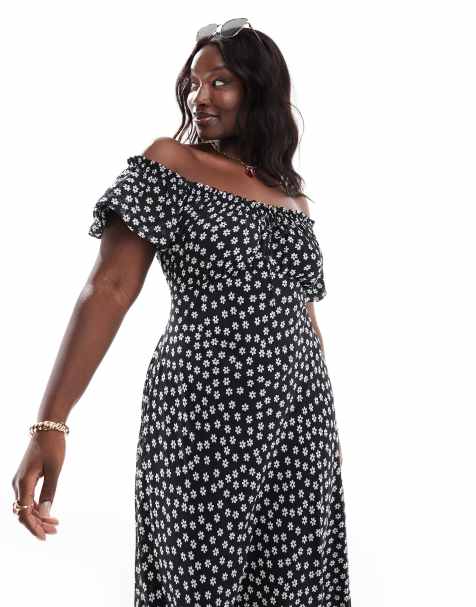 Vestido semilargo negro con estampado de florecitas y escote Bardot de Forever New Curve - view 1
