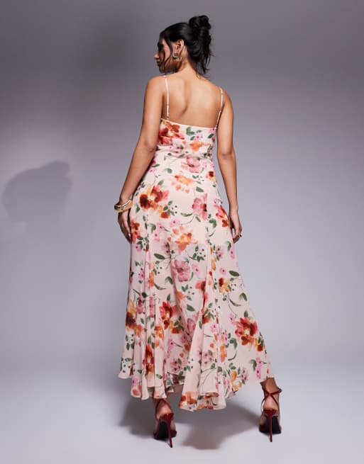 Vestido semilargo rosa de tirantes con estampado floral de Forever New, 4 de 4