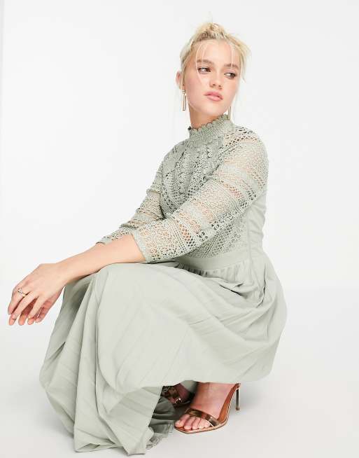 Vestido semilargo verde salvia con detalle de encaje de Little Mistress
