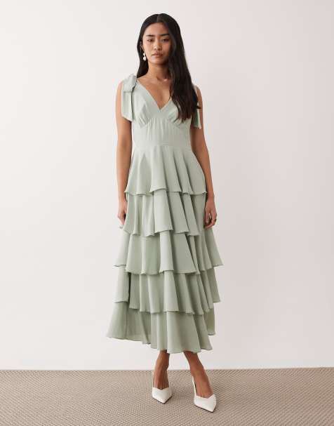 Vestido semilargo verde salvia con volantes y detalle de lazadas Florie de Pretty Lavish - view 1