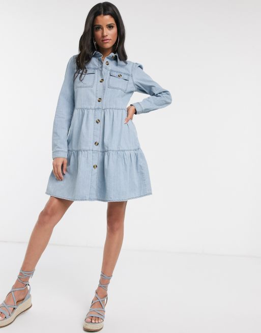 Vestido vaquero amplio de manga larga a capas con lavado claro de Missguided Tall