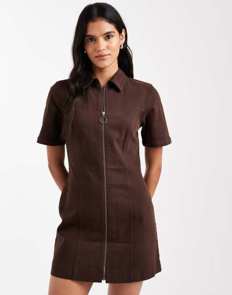 Vestido vaquero corto marrón chocolate de manga corta con cremallera de ASOS DESIGN - view 1