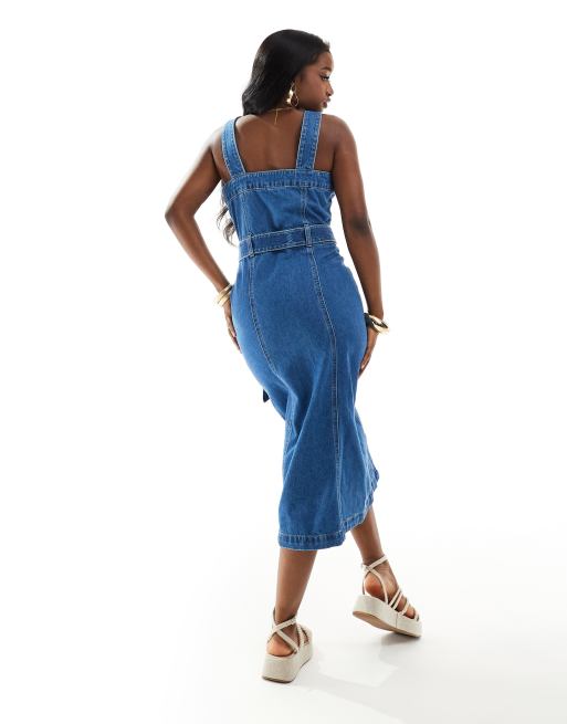 Vestido vaquero midi abotonado con lavado azul medio de River Island, 4 de 4