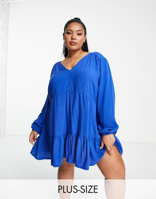 Vestido veraniego corto azul cobalto amplio y escalonado de estilo playero exclusivo de Esmée Plus 